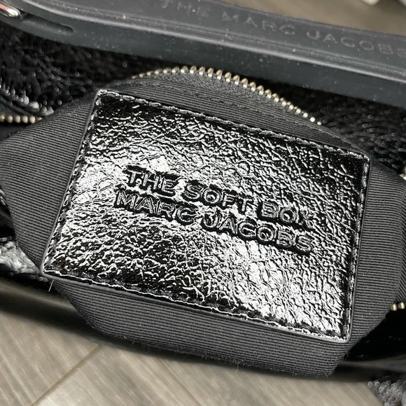 MARC JACOBS The Soft Box 23 Leather Crossbody In Black - Picture 9 of 9